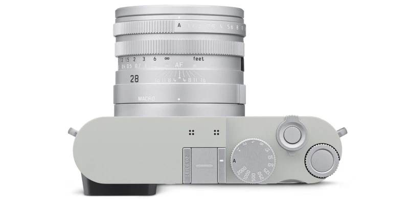 Часы Leica  Цифровой Фотоаппарат Leica Q2 Ghost Edition Hodinkee  