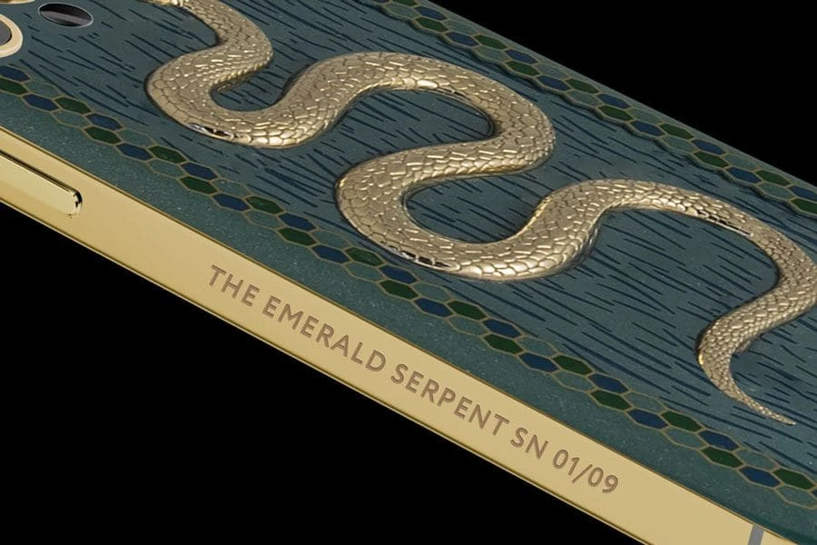 Кастомный Телефон Designa Individual  The Emerald Serpent  