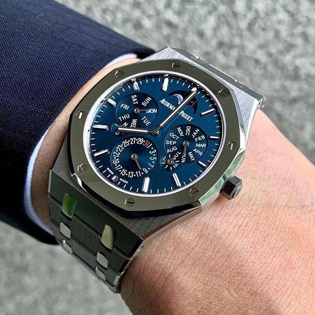 Заказать Audemars Piguet  Royal Oak Selfwinding Perpetual Calendar Ultra-Thin  26586IP.OO.1240IP.01