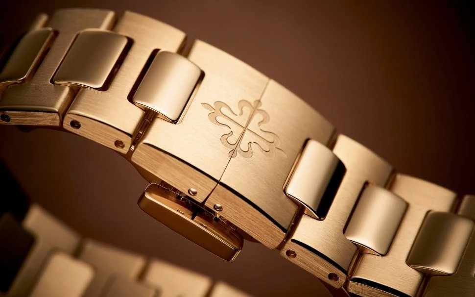 Заказать Patek Philippe  Nautilus  7118/1R-001
