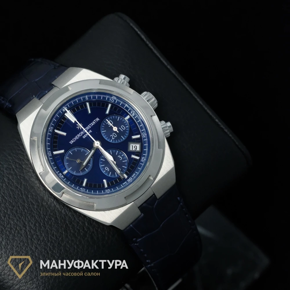 Часы Vacheron Constantin  Overseas Chronograph  5500V/110A-B148