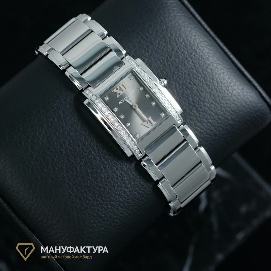 Часы Patek Philippe  Twenty-4  4910/10A-010