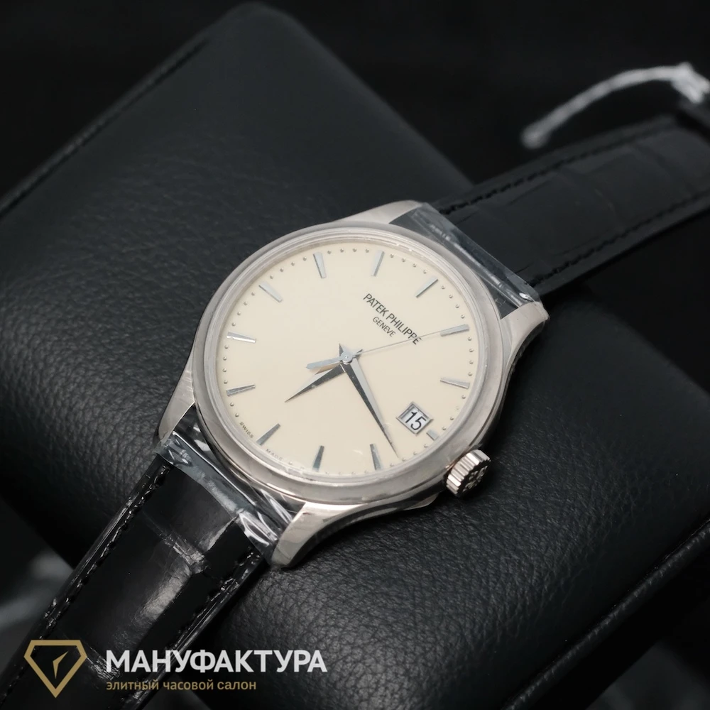 Часы Patek Philippe  Calatrava  5227G-001