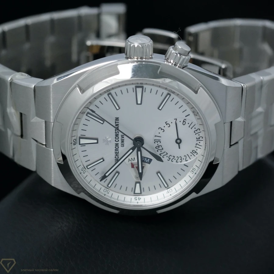 Часы Vacheron Constantin  Overseas Dual Time  7900V/110A-B333