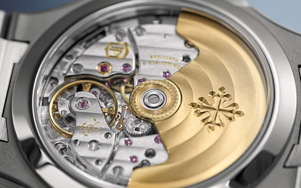 Заказать Patek Philippe  Nautilus  7118/1200A-010