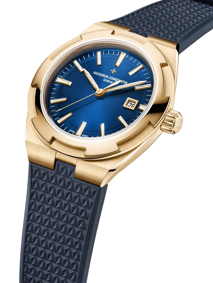 Заказать Vacheron Constantin  Overseas Self-Winding  4600V/200R-B979