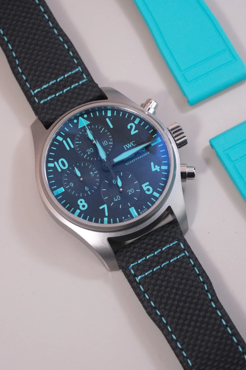 Часы Iwc  «Mercedes-Amg Petronas Formula One™ Team» Pilot’s Watch Chronograph 41 Edition  IW388108