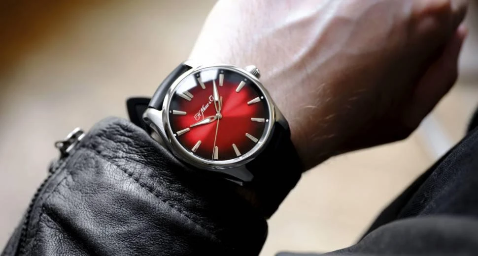 Заказать H. Moser &amp; Cie  H. Moser &amp; Cie Pioneer Centre Seconds  3200-1207
