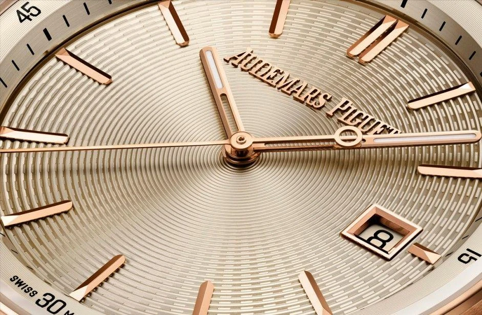 Заказать Audemars Piguet  Code 11.59 By Selfwinding  77410OR.OO.A825CR.01