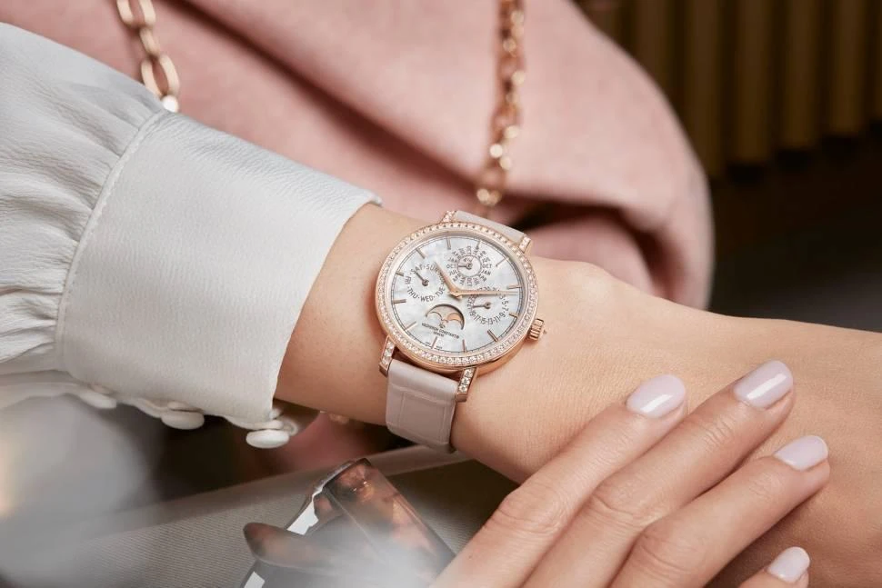 Заказать Vacheron Constantin  Traditionnelle Perpetual Calendar Ultra-Thin  4305T/000R-B947