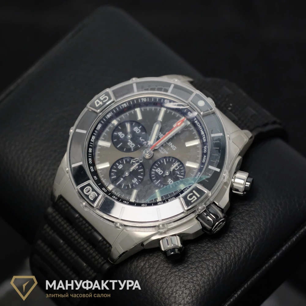 Часы Breitling  Super Chronomat B01 44  AB0136251B2S1