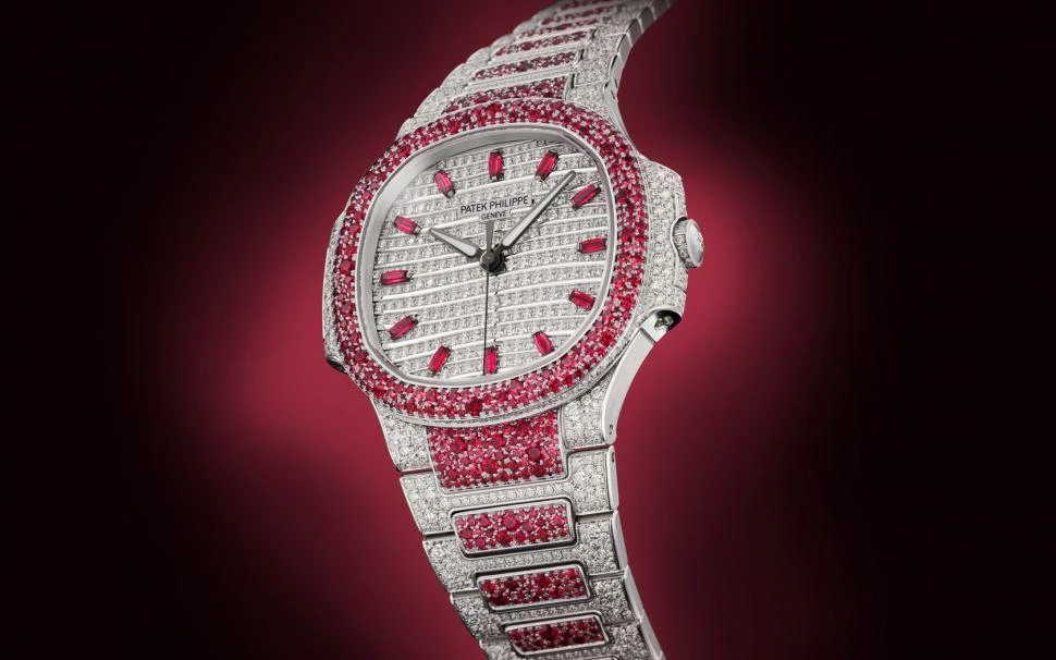 Заказать Patek Philippe  Nautilus Self-Winding  7118/1452G-001