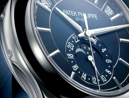 Заказать Patek Philippe  Complications  5205G-013