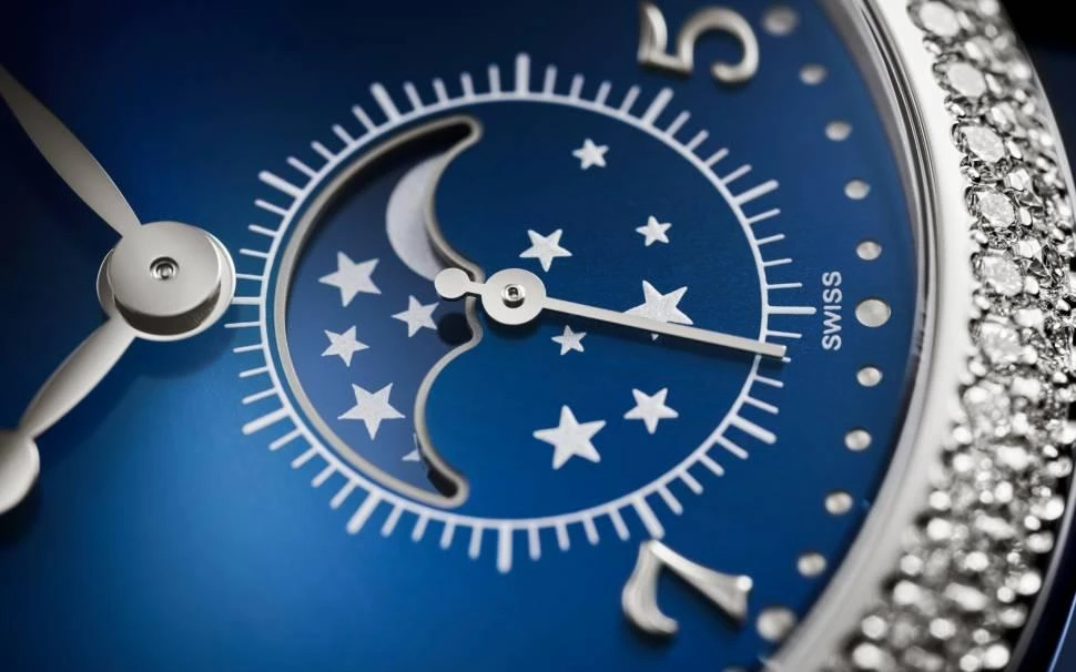 Заказать Patek Philippe  Complications  7121/200G-001