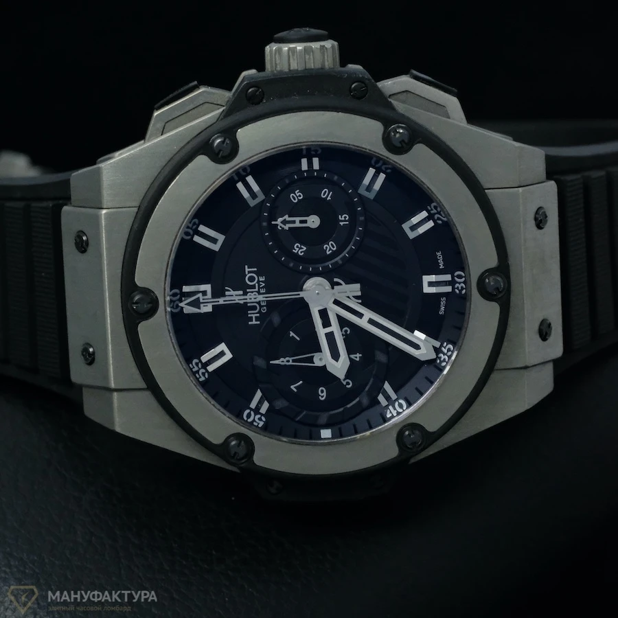Часы Hublot  King Power Foudroyante Zirconium  715.ZX.1127.RX