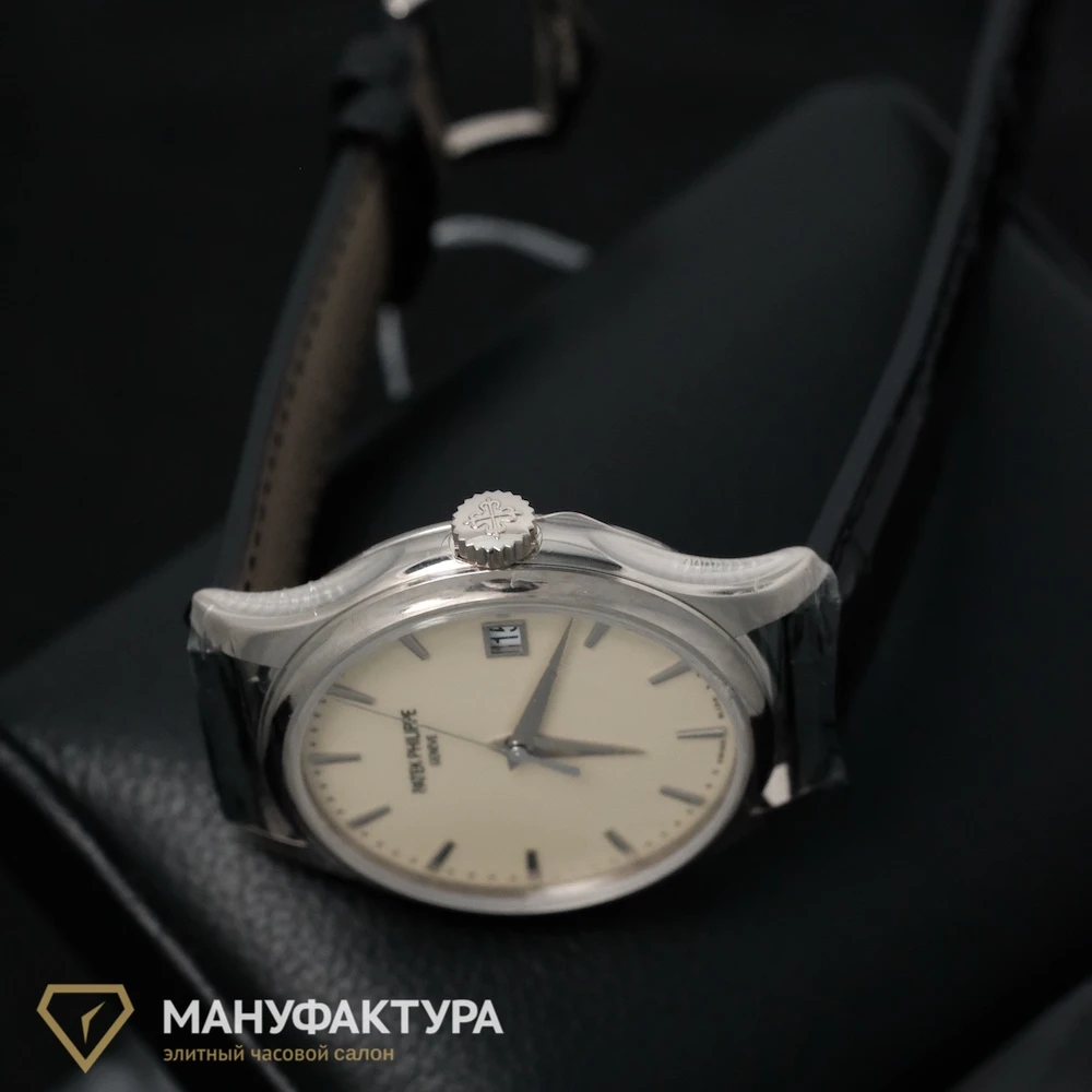 Часы Patek Philippe  Calatrava  5227G-001