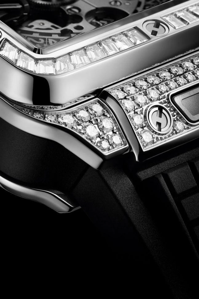 Заказать Hublot  Shaped Square Bang Unico Titanium Jewellery  821.NX.0170.RX.0904