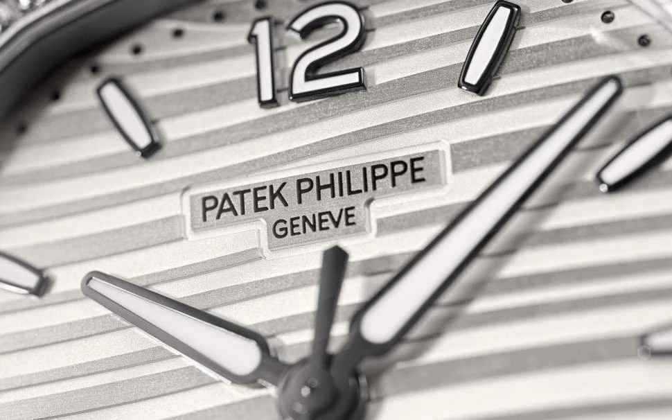 Заказать Patek Philippe  Nautilus  7118/1200A-010