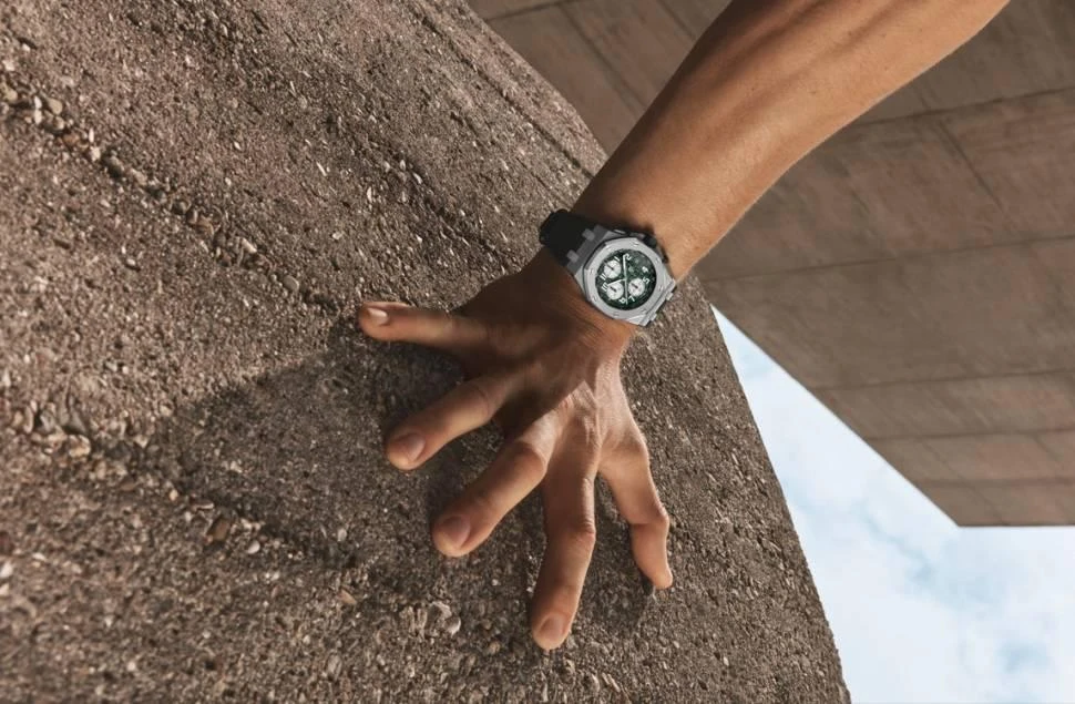 Заказать Audemars Piguet  Royal Oak Offshore Selfwinding Chronograph  26238TI.OO.A056CA.01