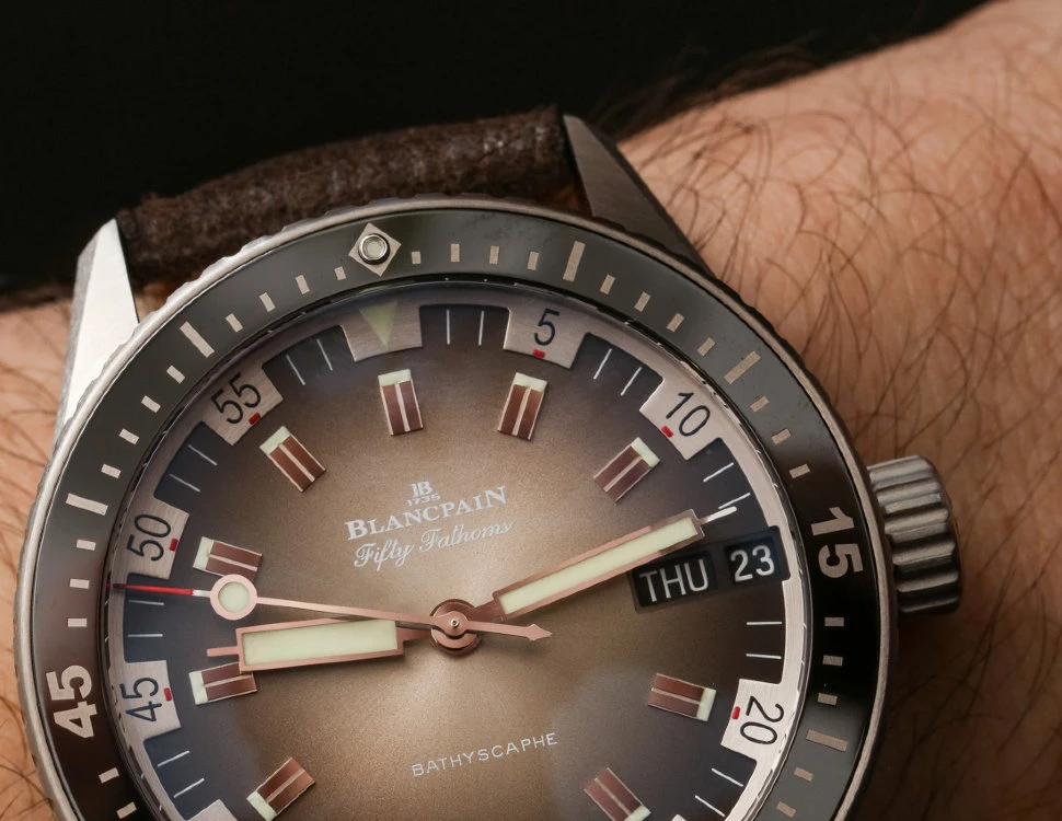 Заказать Blancpain  Fifty Fathoms Bathyscaphe Jour Date 70  5052 1110 63A