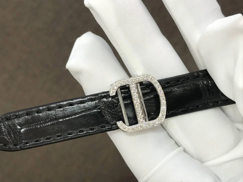 Заказать Cartier  Panthere De Watch  HPI01014