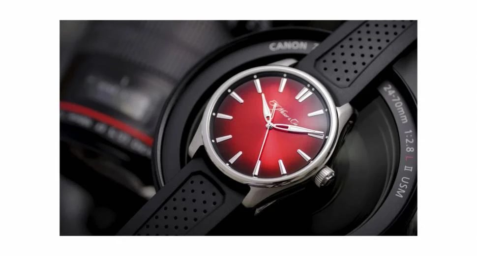 Заказать H. Moser &amp; Cie  H. Moser &amp; Cie Pioneer Centre Seconds  3200-1207
