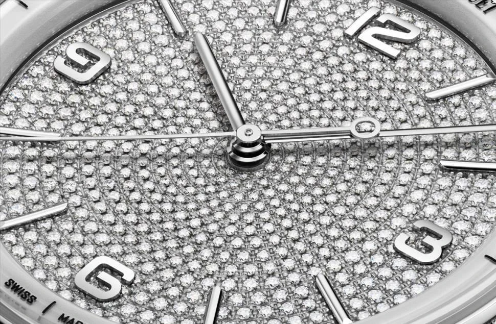 Заказать Audemars Piguet  Code 11.59 By Selfwinding  15210BC.ZZ.D013VE.01