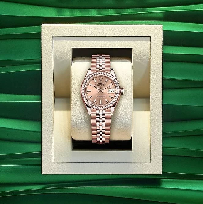 Заказать Rolex  Lady-Datejust Oyster Perpetual 28 Mm  m279135rbr-0026