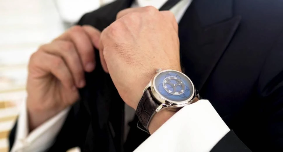 Заказать H. Moser &amp; Cie  H. Moser &amp; Cie Endeavour Flying Hours  1806-1200