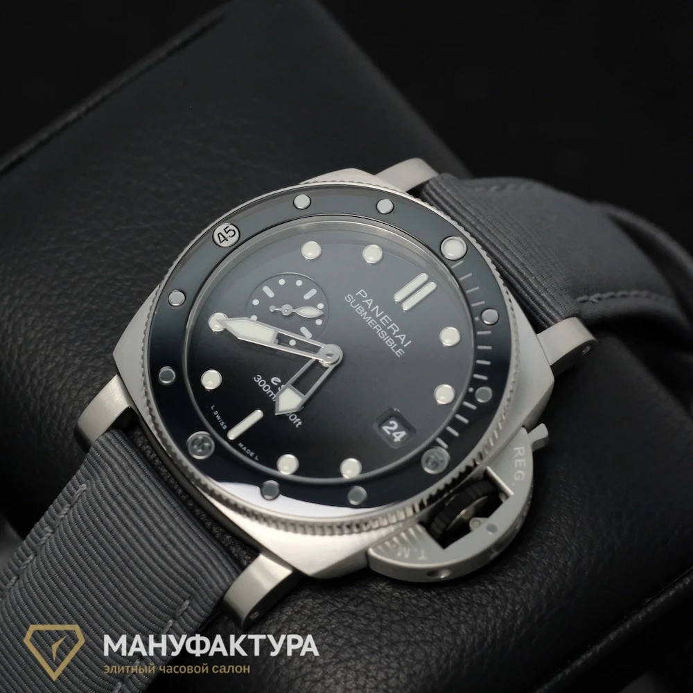 Часы Panerai  Submersible Quarantaquattro Esteel™ Grigio Roccia  PAM01288