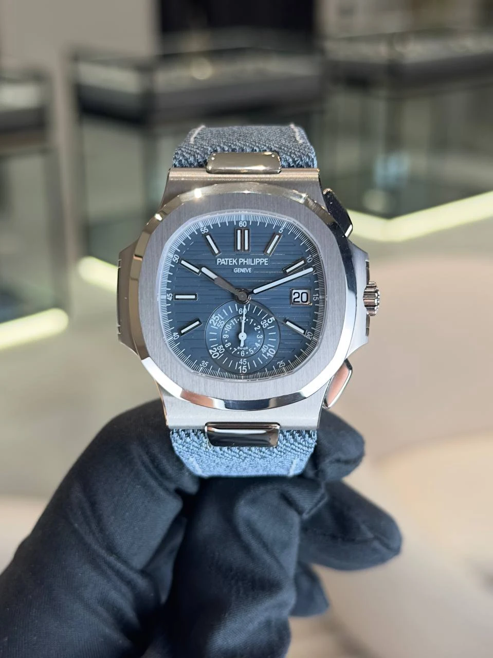 Часы Patek Philippe  Nautilus Chronograph White Gold  5980/60G-001