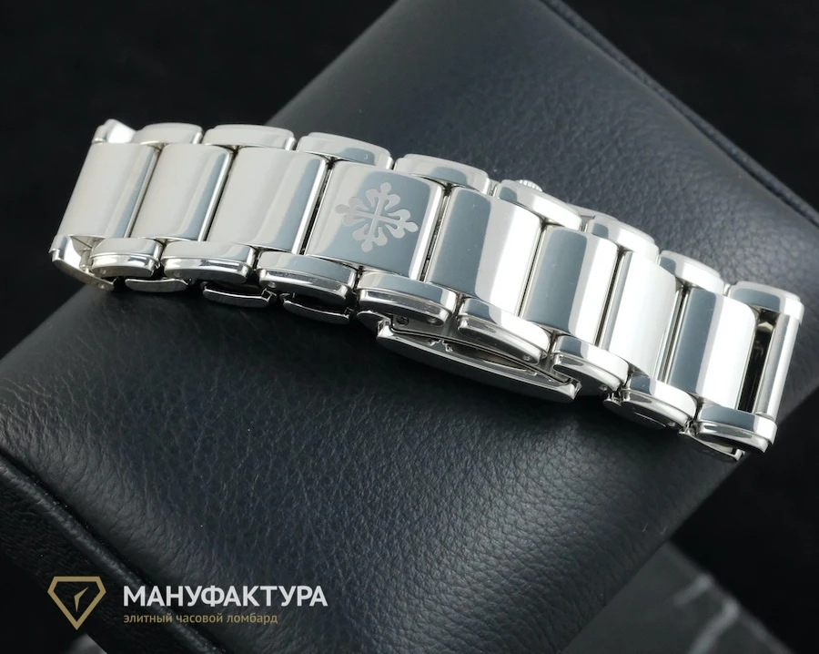 Часы Patek Philippe  Twenty-4  4910/1200A