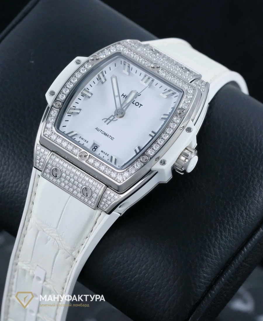 Часы Hublot  Spirit Of Big Bang 39 Titanium Diamonds Paved White  665.NE.2010.LR.1604