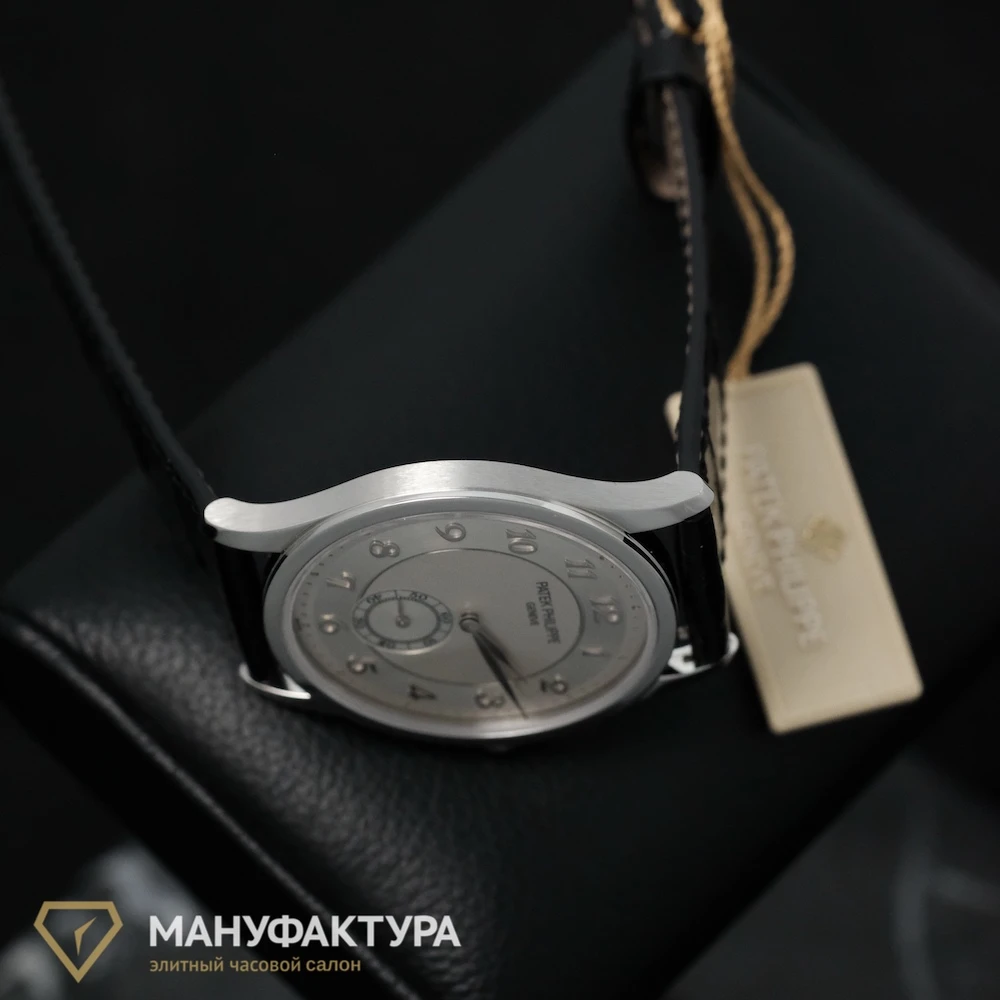 Часы Patek Philippe  Calatrava Platinum Silver-Grey Dial  5196P-001