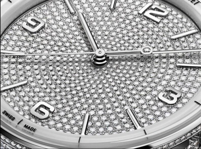 Заказать Audemars Piguet  Code 11.59 By Selfwinding  15210BC.ZZ.D128CR.01