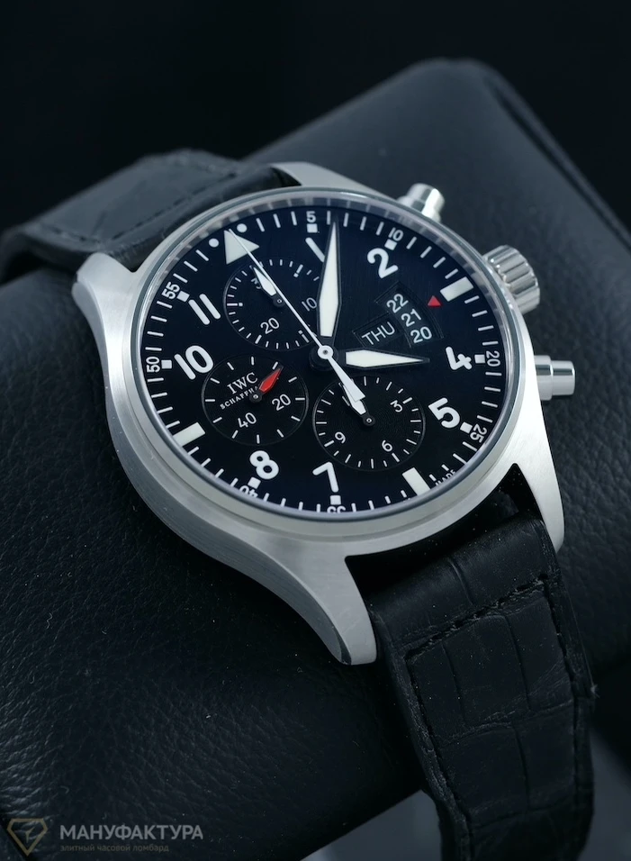 Часы Iwc  Pillot`s Watches Chronograph  IW377701
