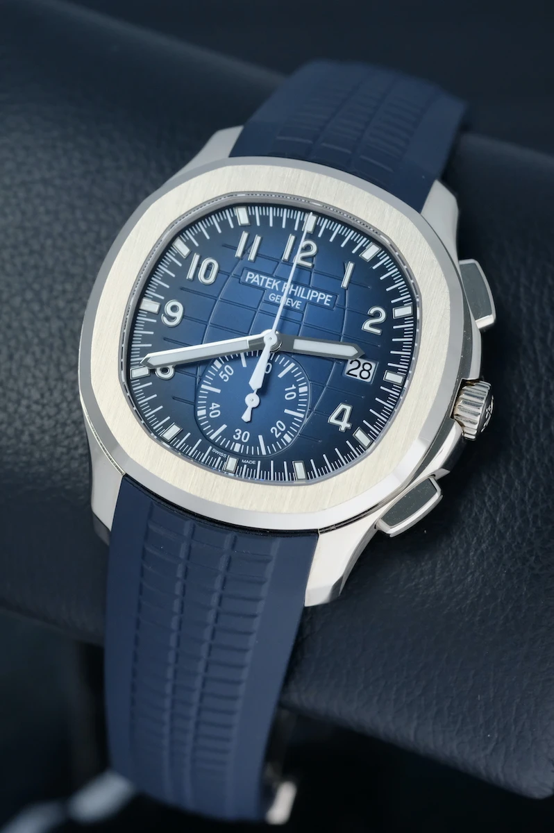 Часы Patek Philippe  Aquanaut Flyback Chronograph Blue Dial White Gold  5968G-001