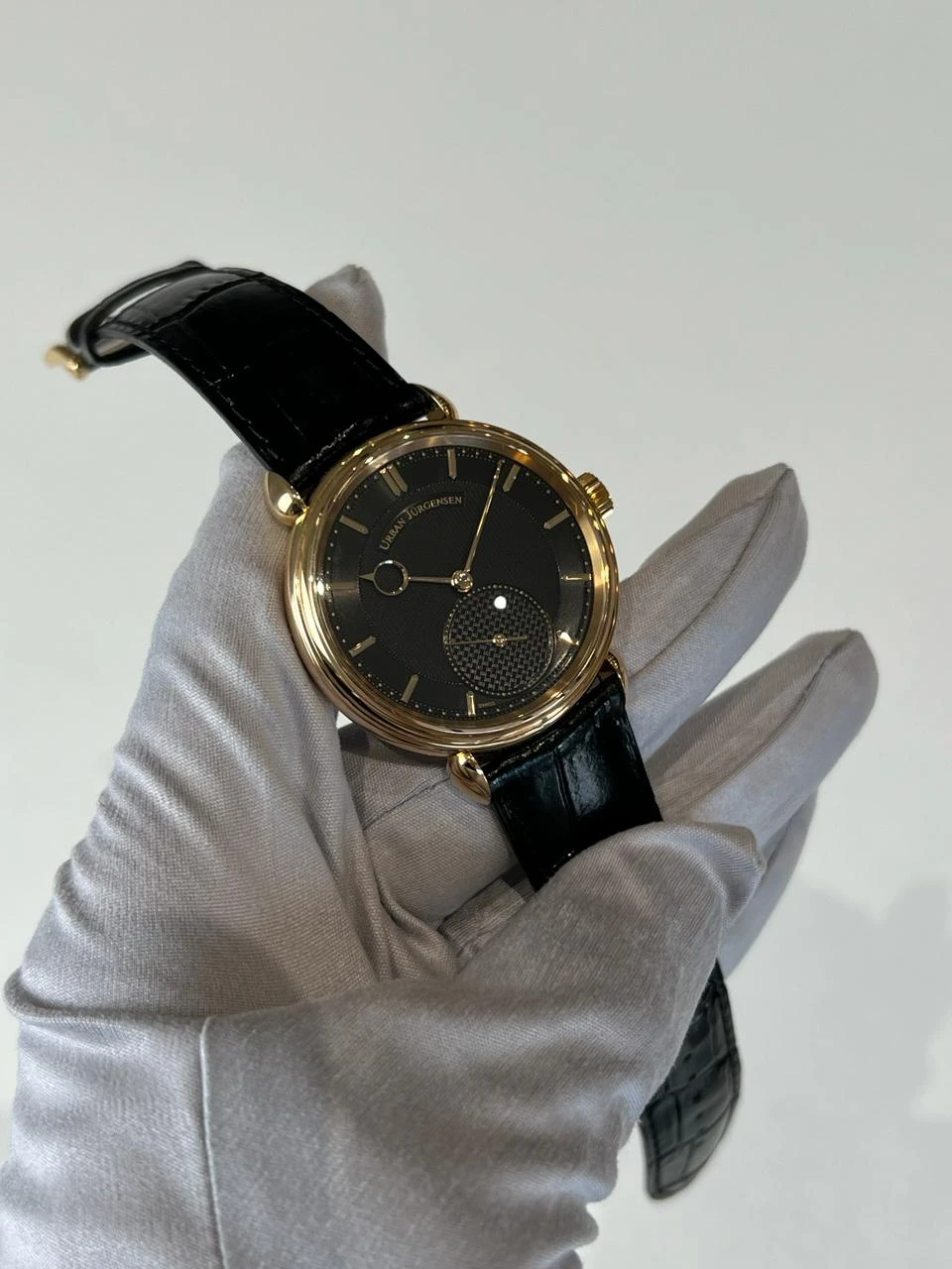 Часы URBAN JURGENSEN  1745 Black Dial Men's Watch 1140 Yg  1140 YG L023 CSU