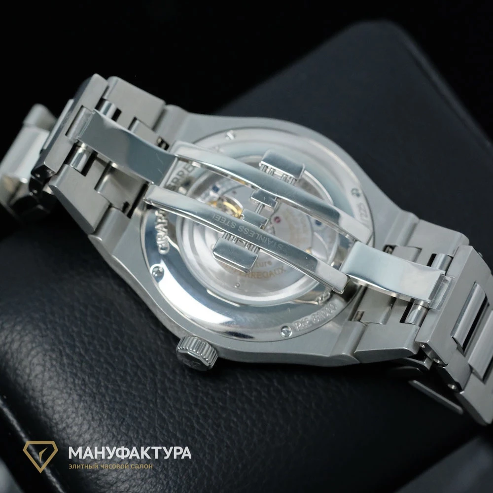 Часы Girard-Perregaux  Laureato Heritage 41 Mm Limited Edition 225  81000-11-131-11A