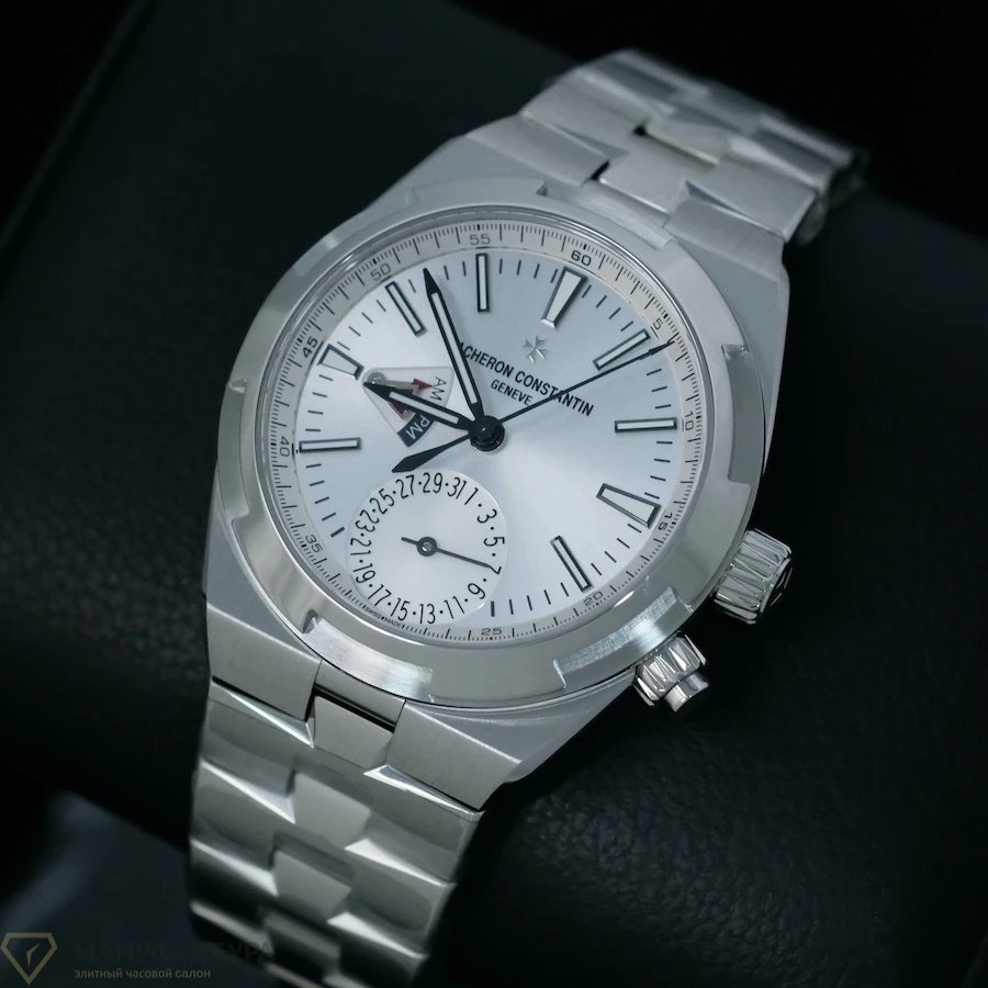 Часы Vacheron Constantin  Overseas Dual Time  7900V/110A-B333
