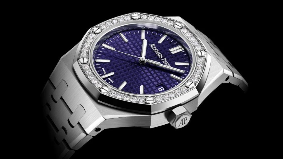 Заказать Audemars Piguet  Royal Oak Selfwinding  15551BC.ZZ.1356BC.02