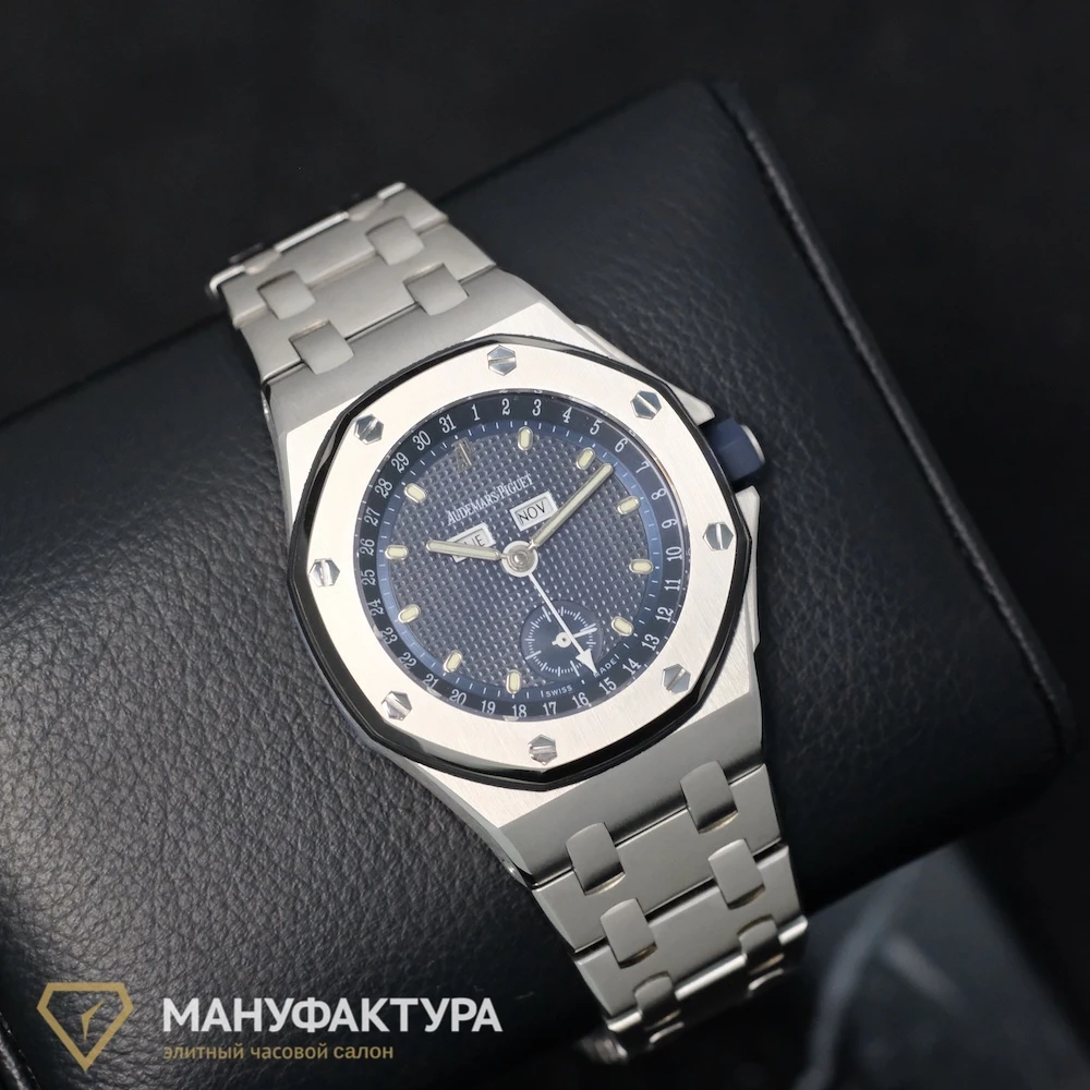 Часы Audemars Piguet  Royal Oak Offshore Triple Calendar  25807ST.O.1010.ST.01
