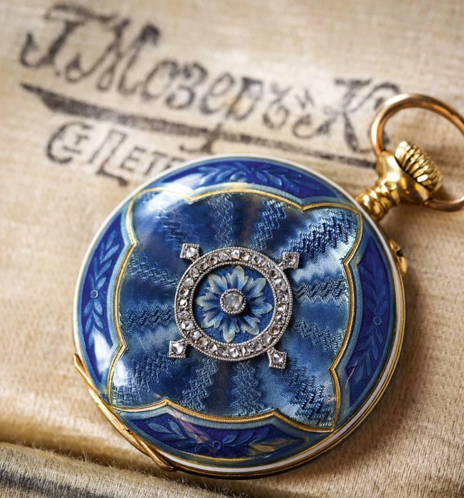 Заказать H. Moser &amp; Cie  H. Moser &amp; Cie Exceptionals Heritage Perpetual Calendar  8341-0400