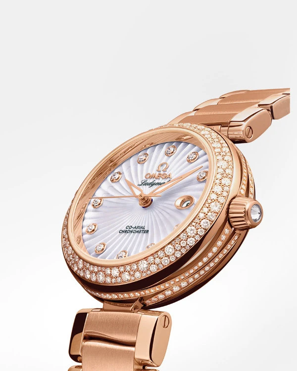 Заказать Omega  De Ville Ladymatic Co-Axial 34 Mm  425.65.34.20.55.003