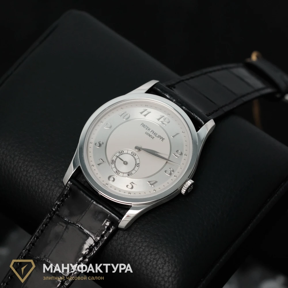 Часы Patek Philippe  Calatrava Platinum Silver-Grey Dial  5196P-001