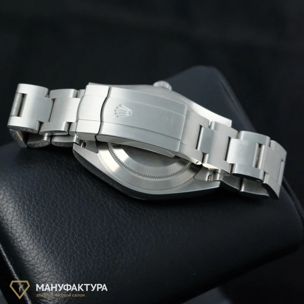Часы Rolex  Oyster Perpetual 39Mm Blue Dial  114300