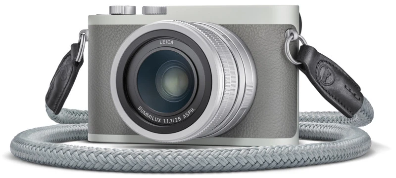 Часы Leica  Цифровой Фотоаппарат Leica Q2 Ghost Edition Hodinkee  