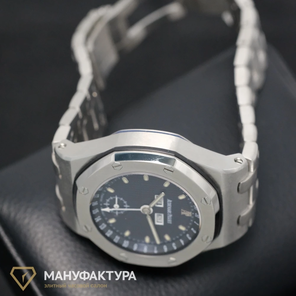 Часы Audemars Piguet  Royal Oak Offshore Triple Calendar  25807ST.O.1010.ST.01