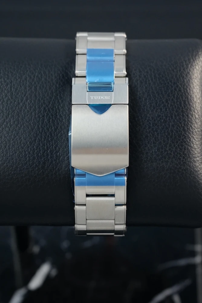 Часы Tudor  Black Bay Gmt  79830RB-0001