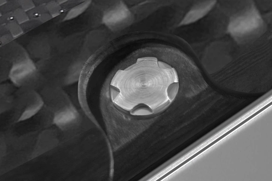 Кастомный Телефон Designa Individual  Carbon Boss Silver Ceramics  